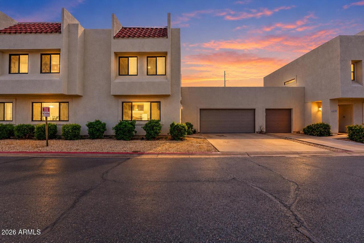 2573 W Monte Cristo Ave., Phoenix, AZ 85023