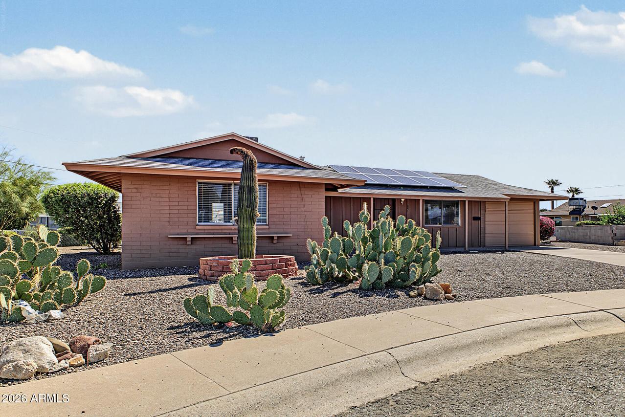 11851 N 111th Ave., Sun City, AZ 85351