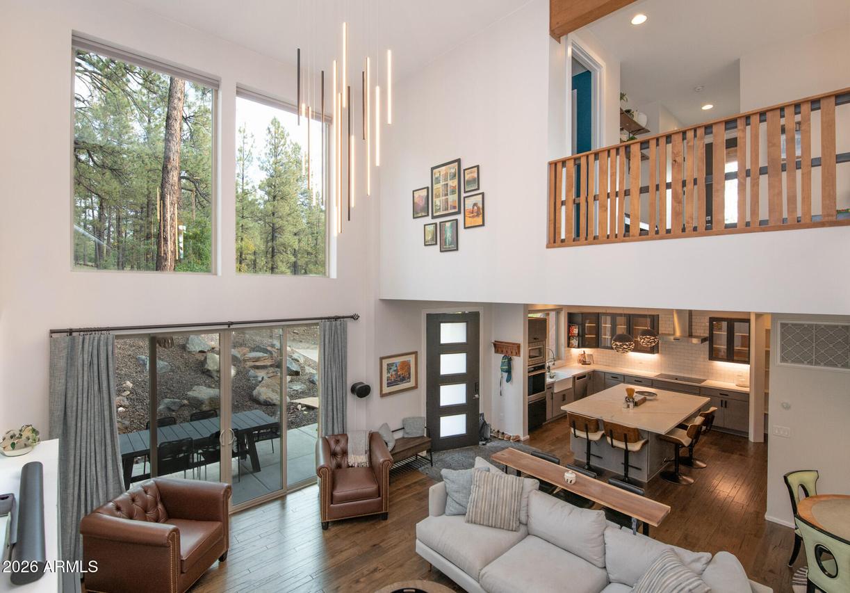 907 W Montvale Ave., Flagstaff, AZ 86001