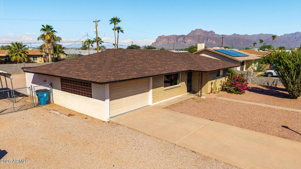 1008 E Friar Ave., Apache Junction, AZ 85119