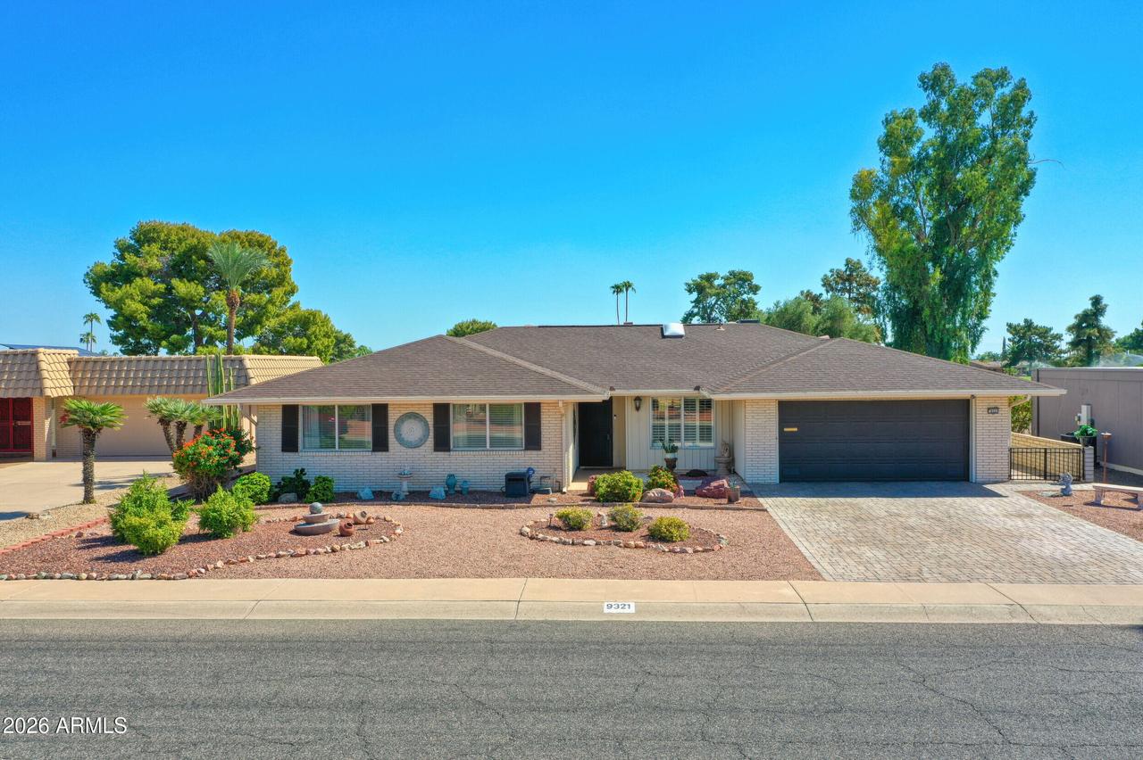 9321 W Briarwood Cir., Sun City, AZ 85351