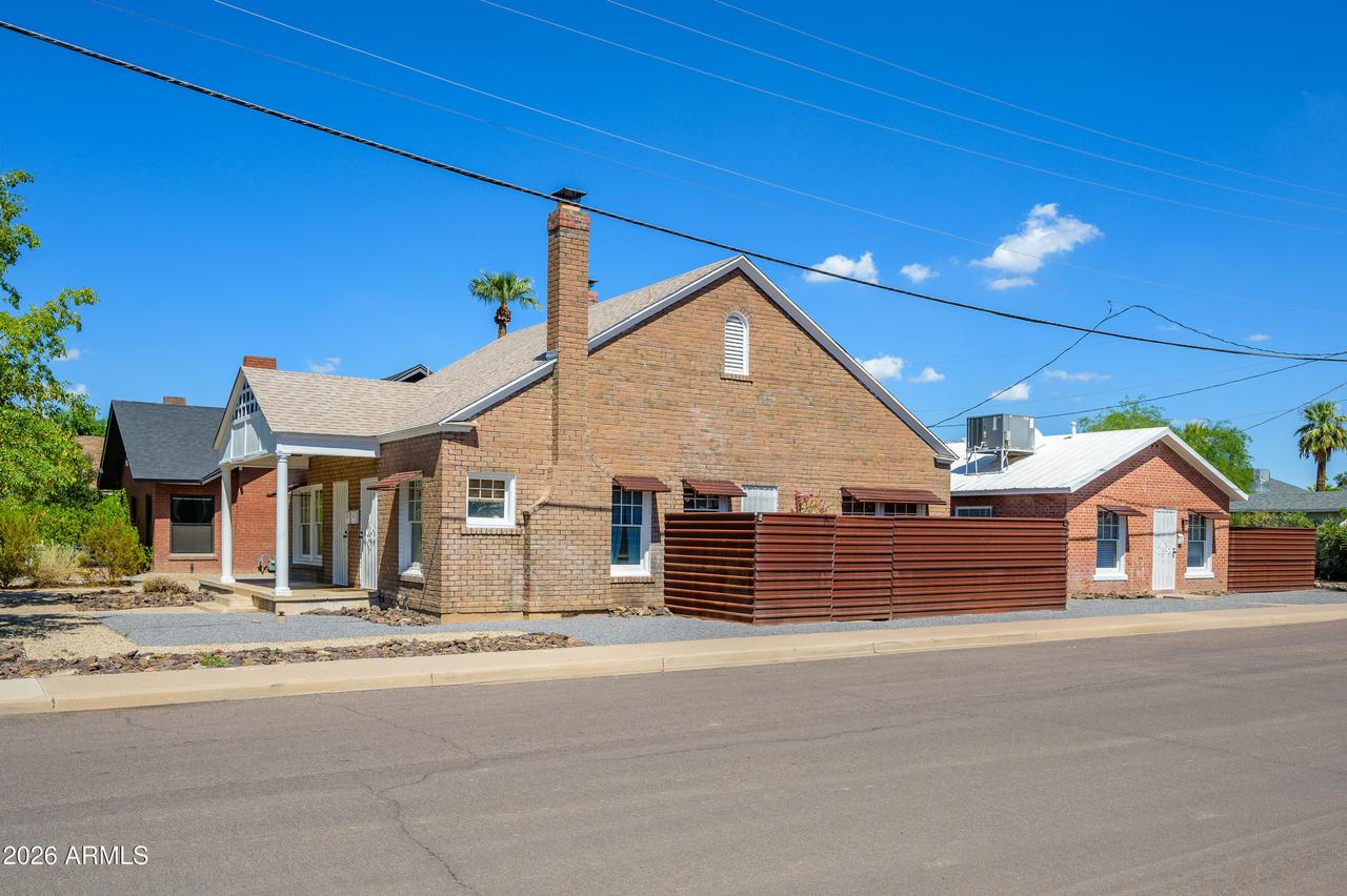 1801 N 10th St., Phoenix, AZ 85006