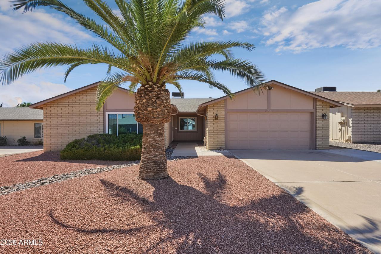 4261 E Yawepe St., Phoenix, AZ 85044