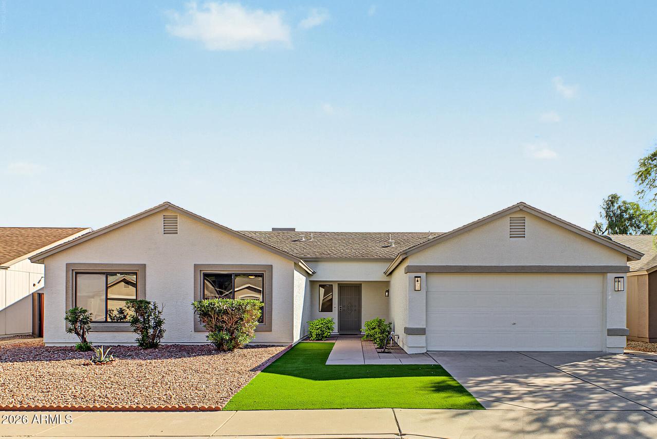 3061 W Country Club Ter., Phoenix, AZ 85027