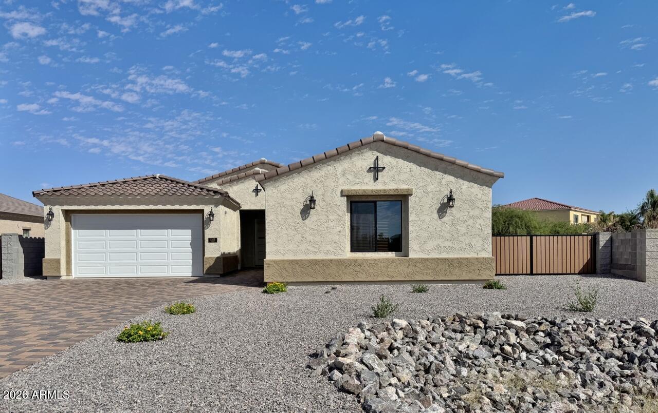 1568 N Himosa Dr., Casa Grande, AZ 85122