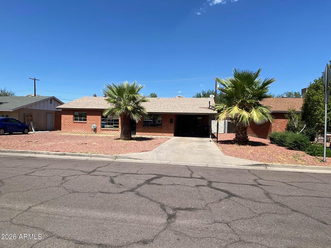 2736 W Lawrence Rd., Phoenix, AZ 85017