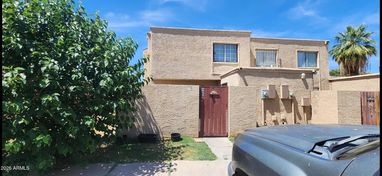 6854 W Monterosa St., Phoenix, AZ 85033