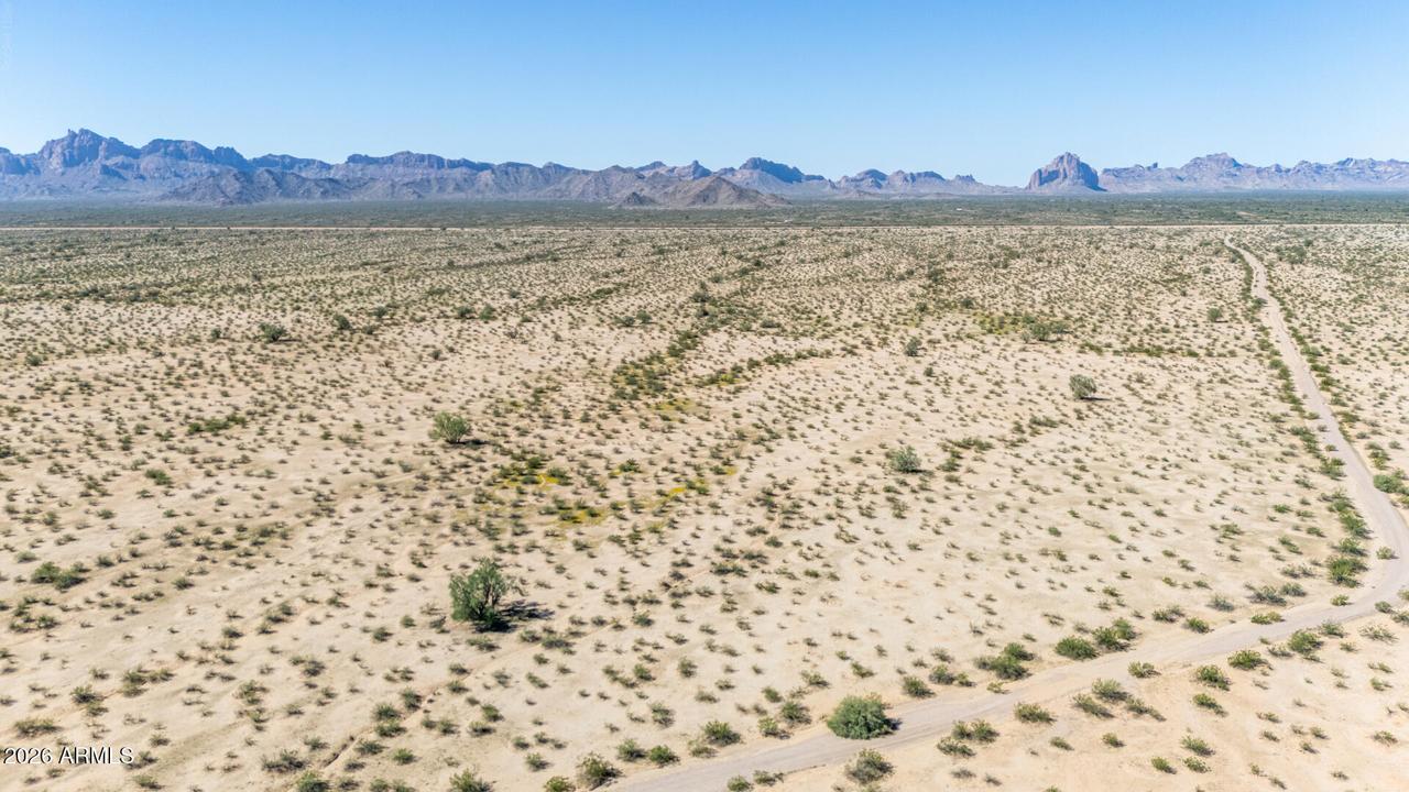 76 #76, Tonopah, AZ 85354
