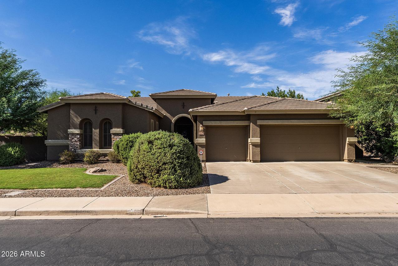 2290 E Coconino Dr., Chandler, AZ 85249