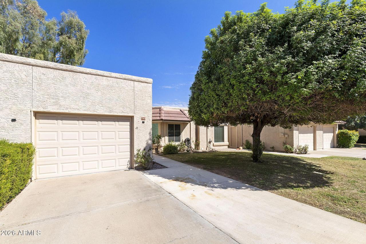 743 S Arrowwood Way, Mesa, AZ 85208