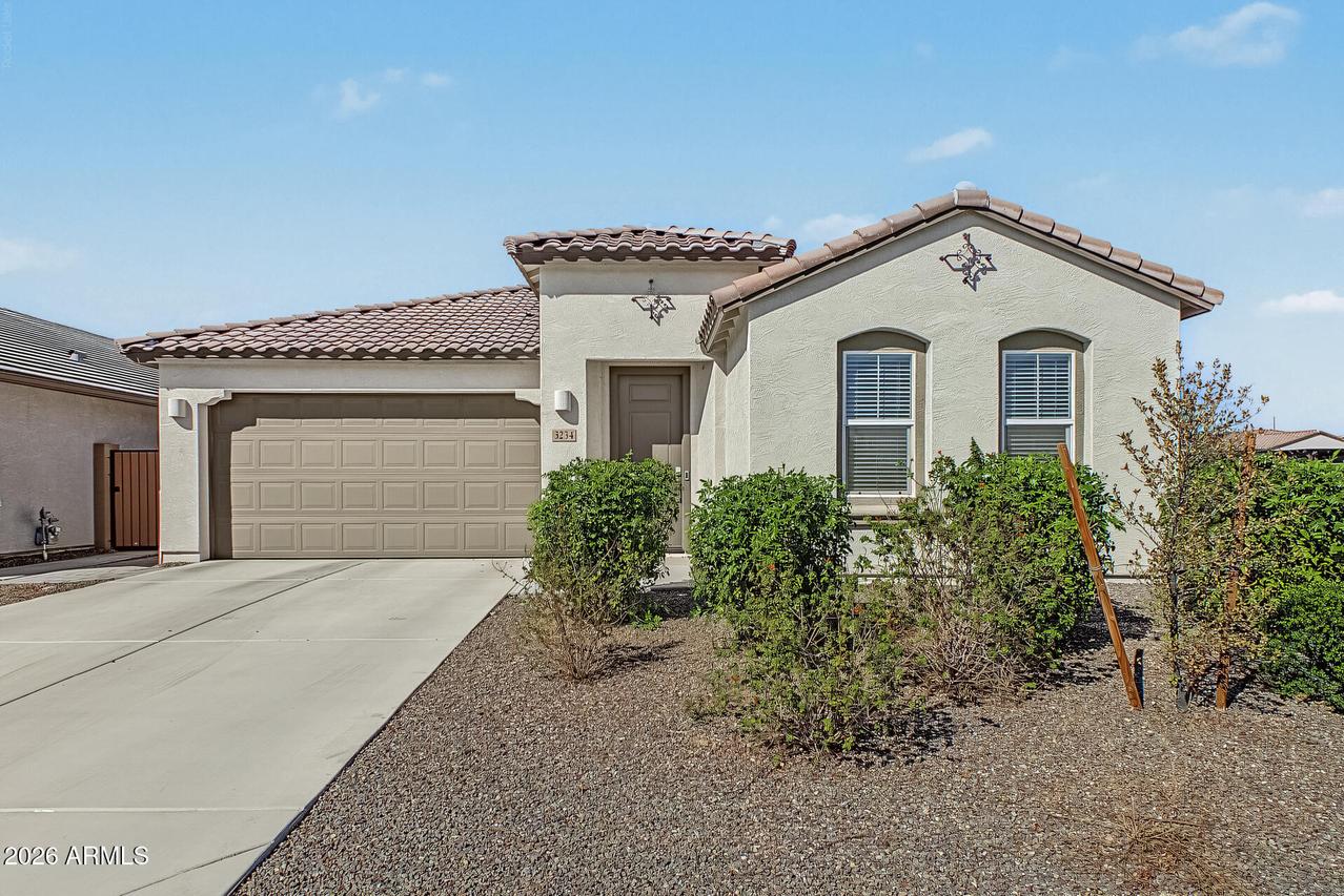 3234 E Hayfield Way, San Tan Valley, AZ 85140