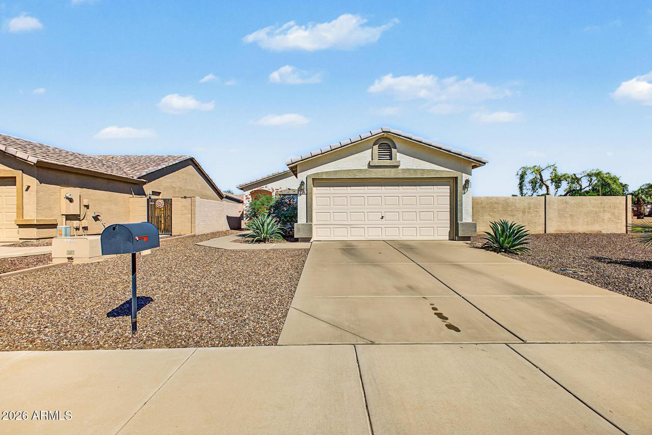 726 E Mahoney Cir., Buckeye, AZ 85326