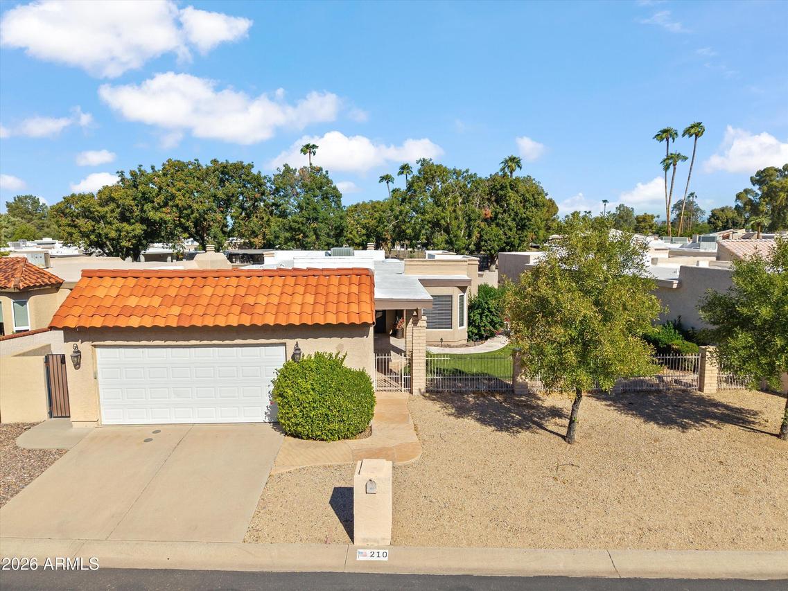 210 W Canterbury Ln., Phoenix, AZ 85023