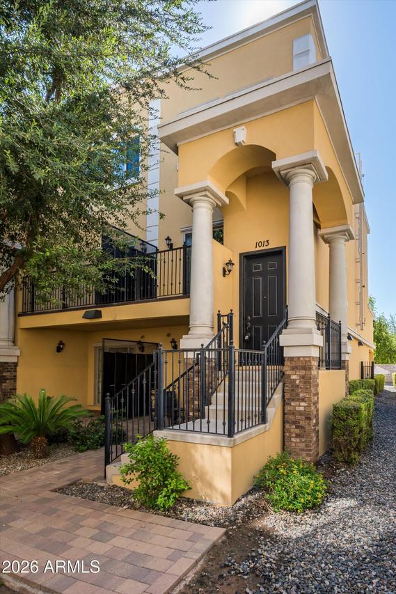 421 W 6th St. #1013, Tempe, AZ 85281