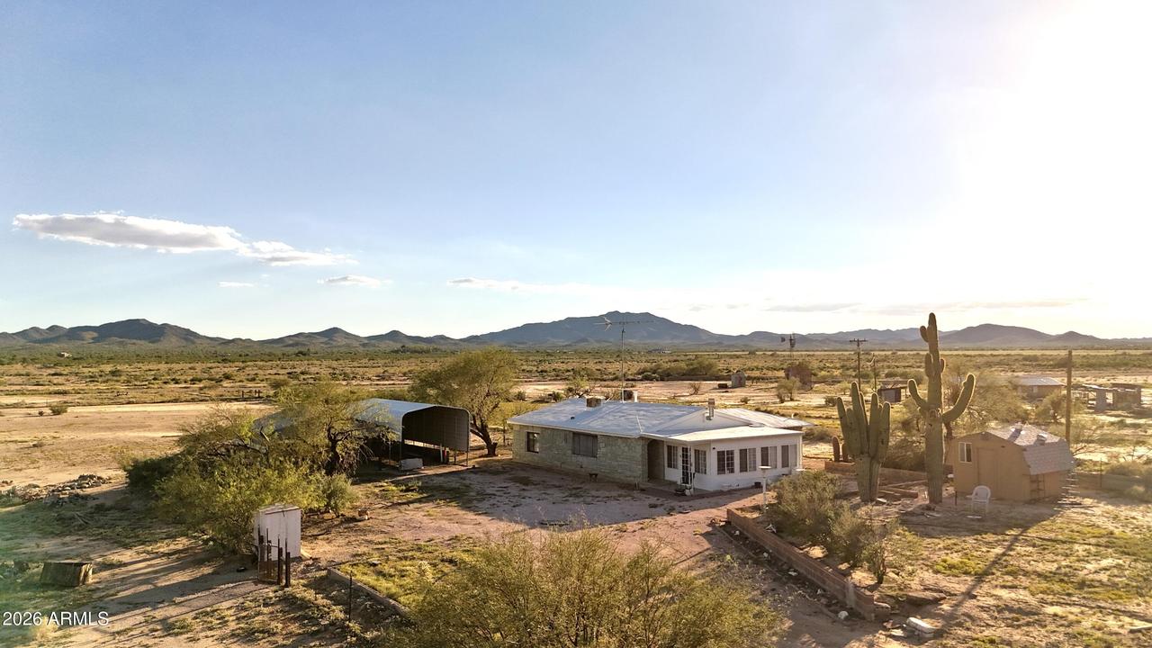 69624 E 65th St., Salome, AZ 85348