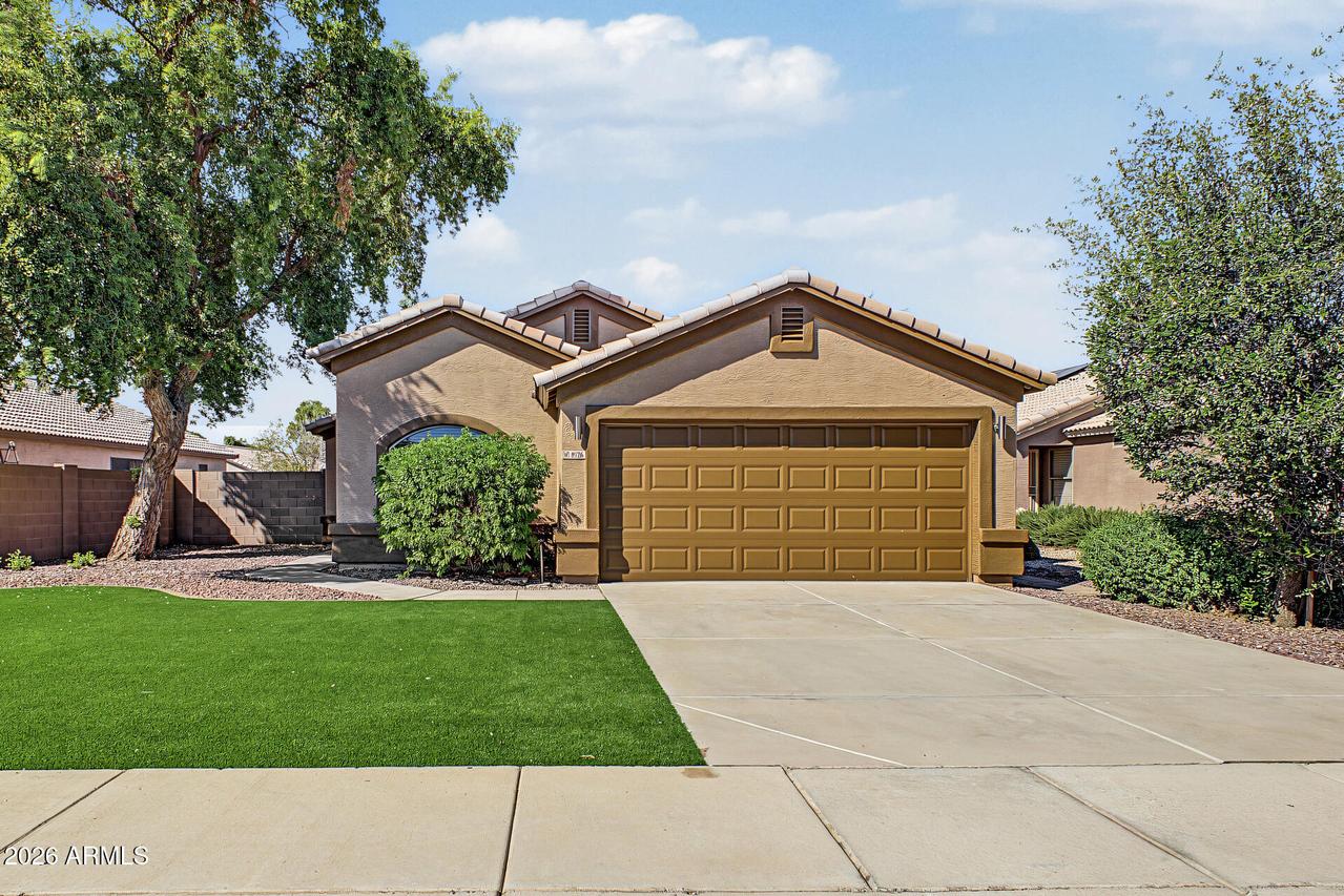 8126 W Watkins St., Phoenix, AZ 85043