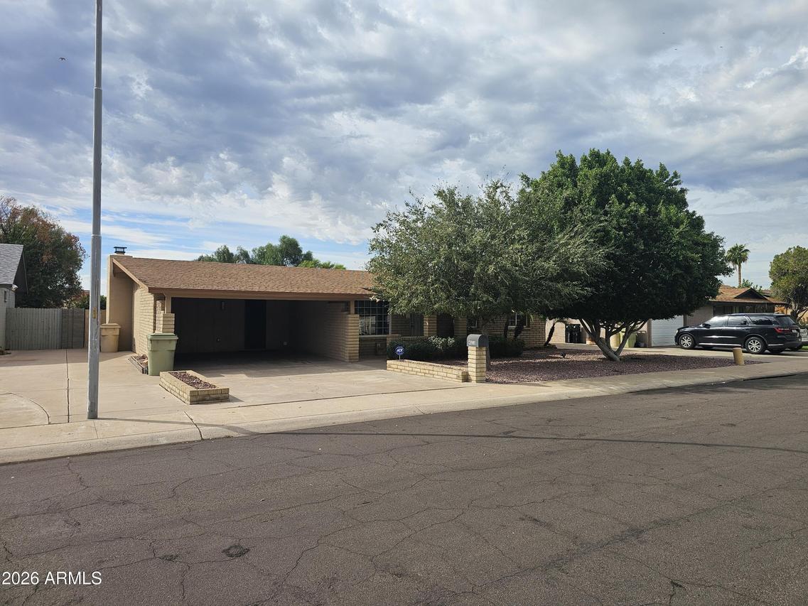 4333 W Vista Ave., Glendale, AZ 85301