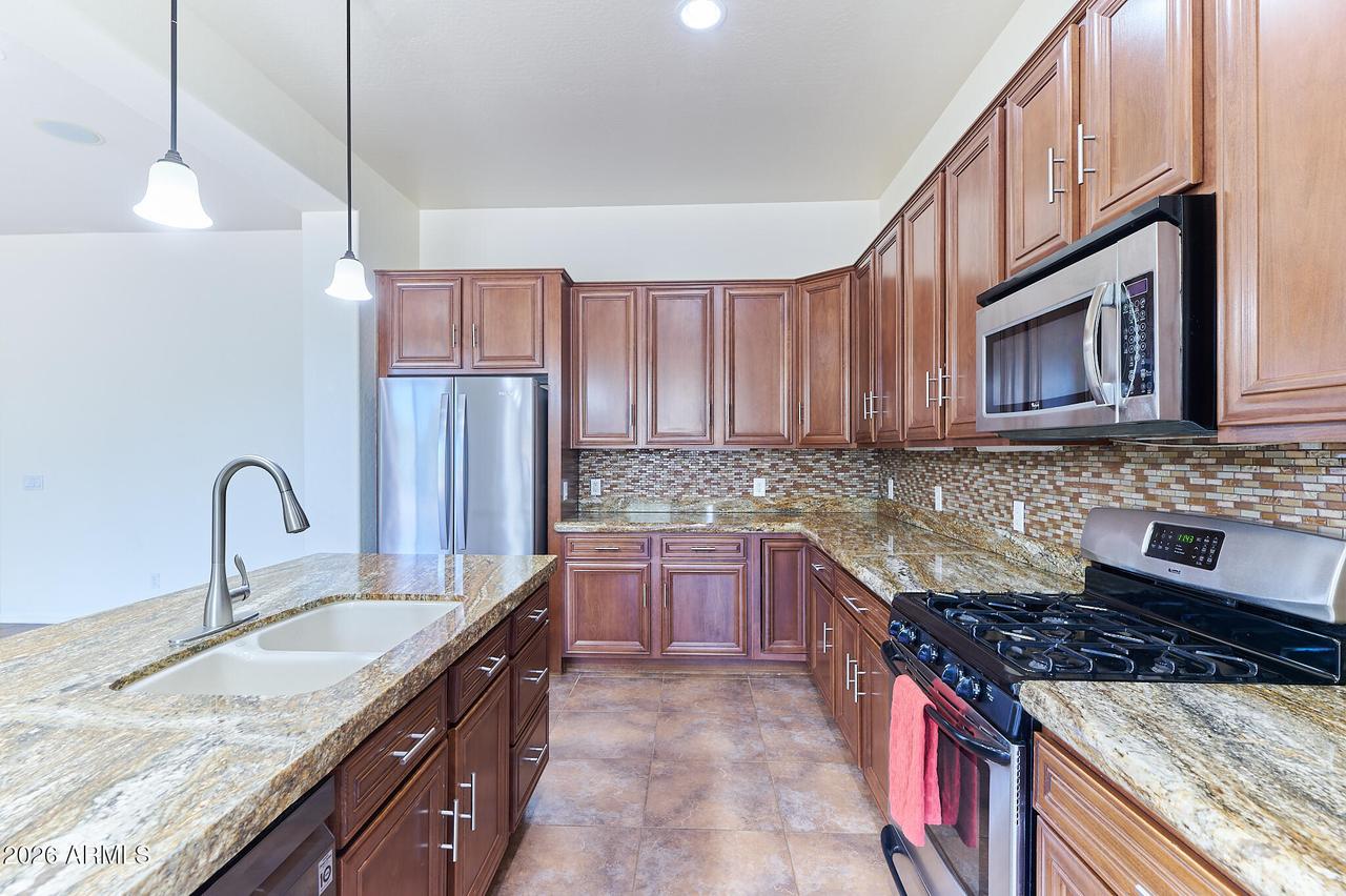 16920 W Hilton Ave., Goodyear, AZ 85338