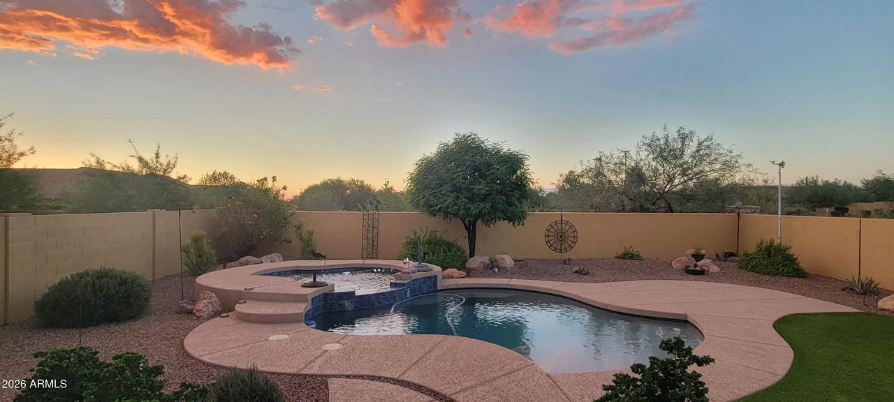 1950 N 83rd Pl., Mesa, AZ 85207