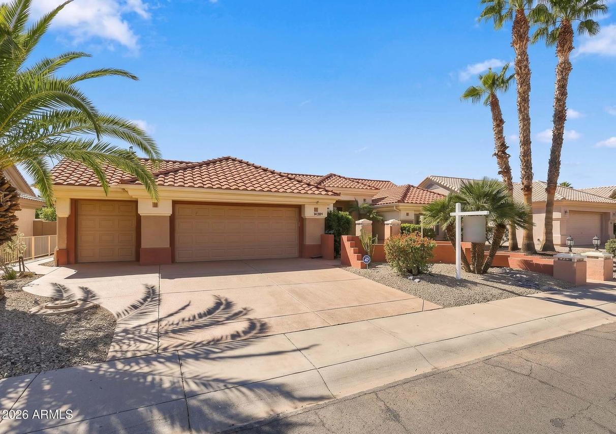 14201 W Parada Dr., Sun City West, AZ 85375