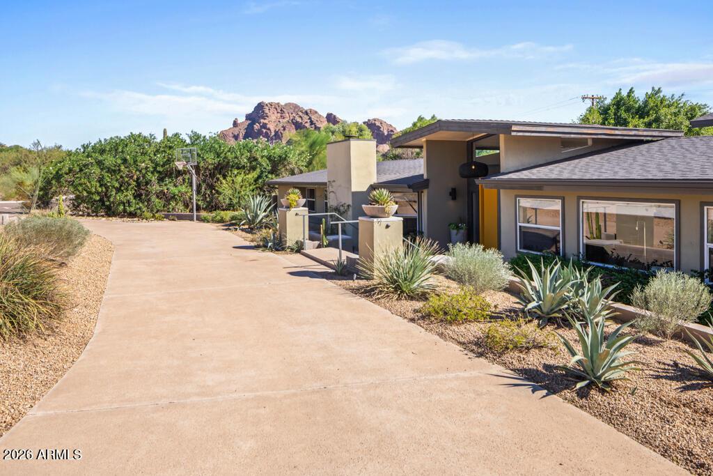 4303 E Mcdonald Dr., Phoenix, AZ 85018