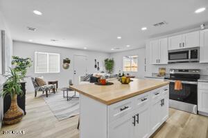 1825 W Hadley St., Phoenix, AZ 85007