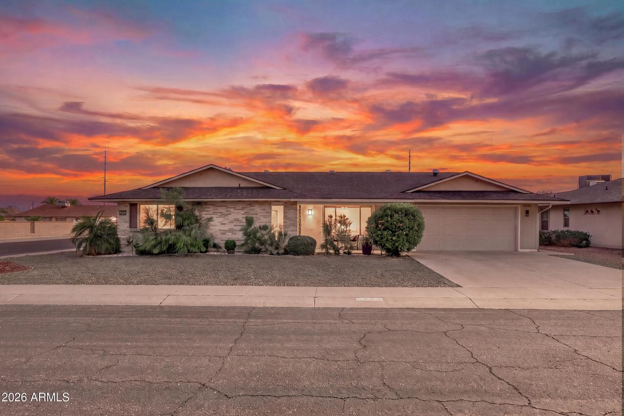 10001 W Augusta Dr., Sun City, AZ 85351