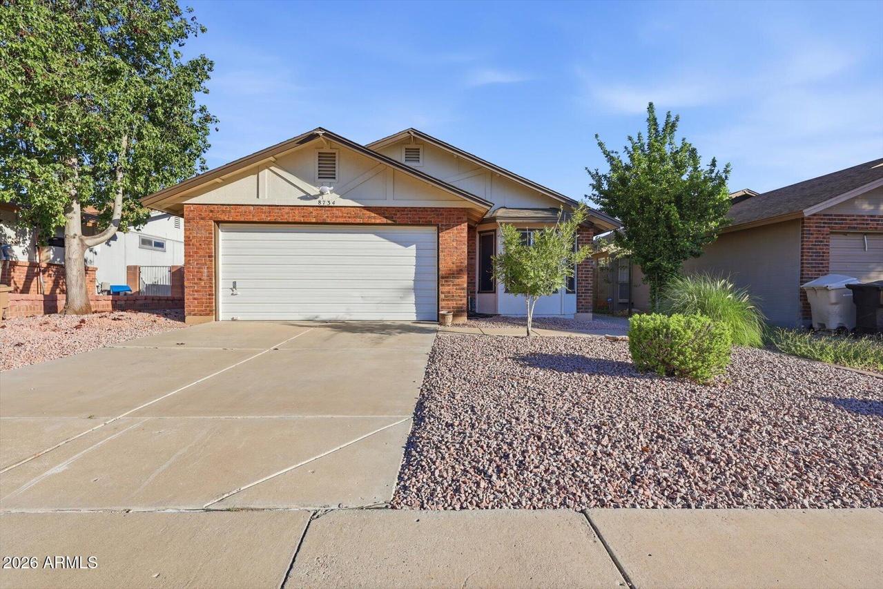 8734 W Meadow Dr., Peoria, AZ 85382