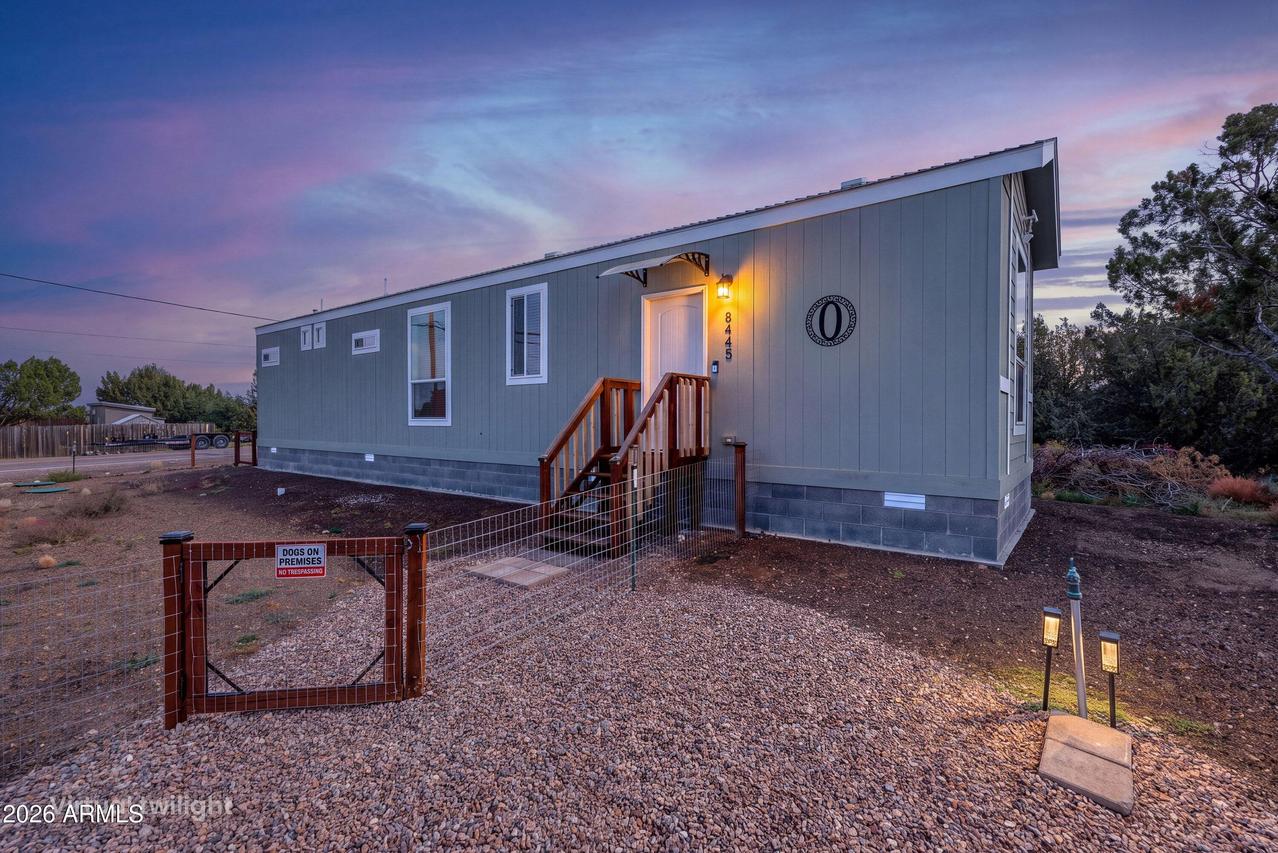 8445 Apache Dr., Show Low, AZ 85901