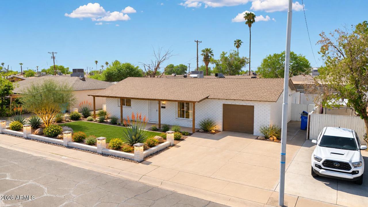 3030 N 41st Dr., Phoenix, AZ 85019
