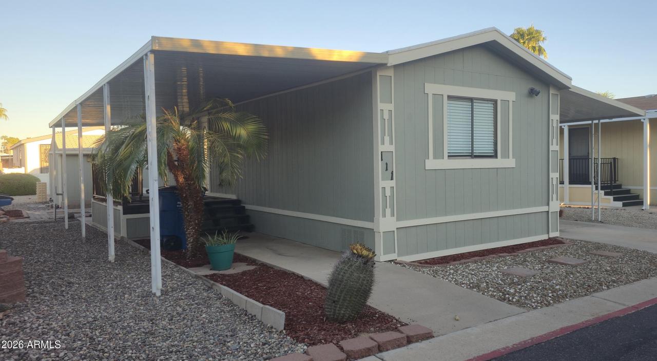 2120 E Bluefield Ave. #111, Phoenix, AZ 85022