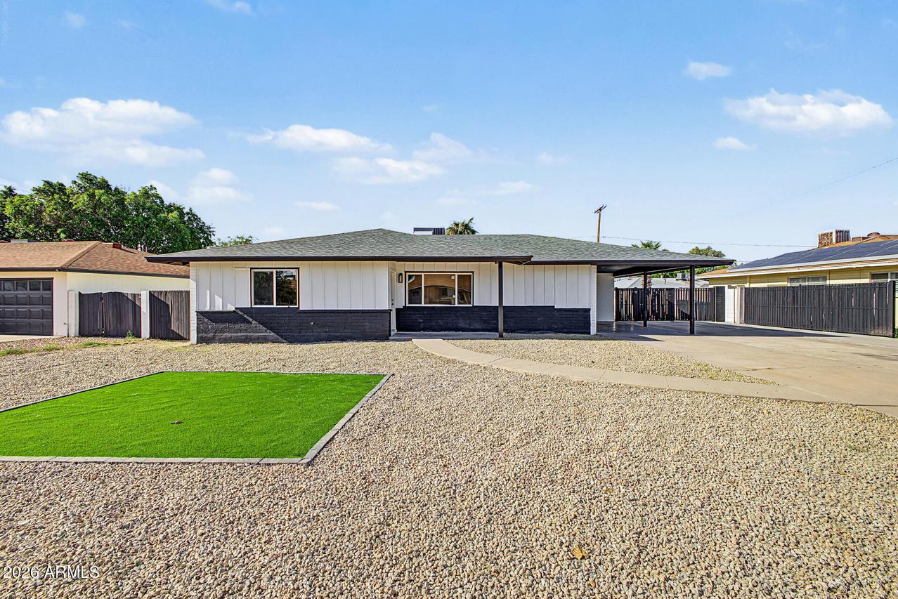 2328 W Village Dr., Phoenix, AZ 85023