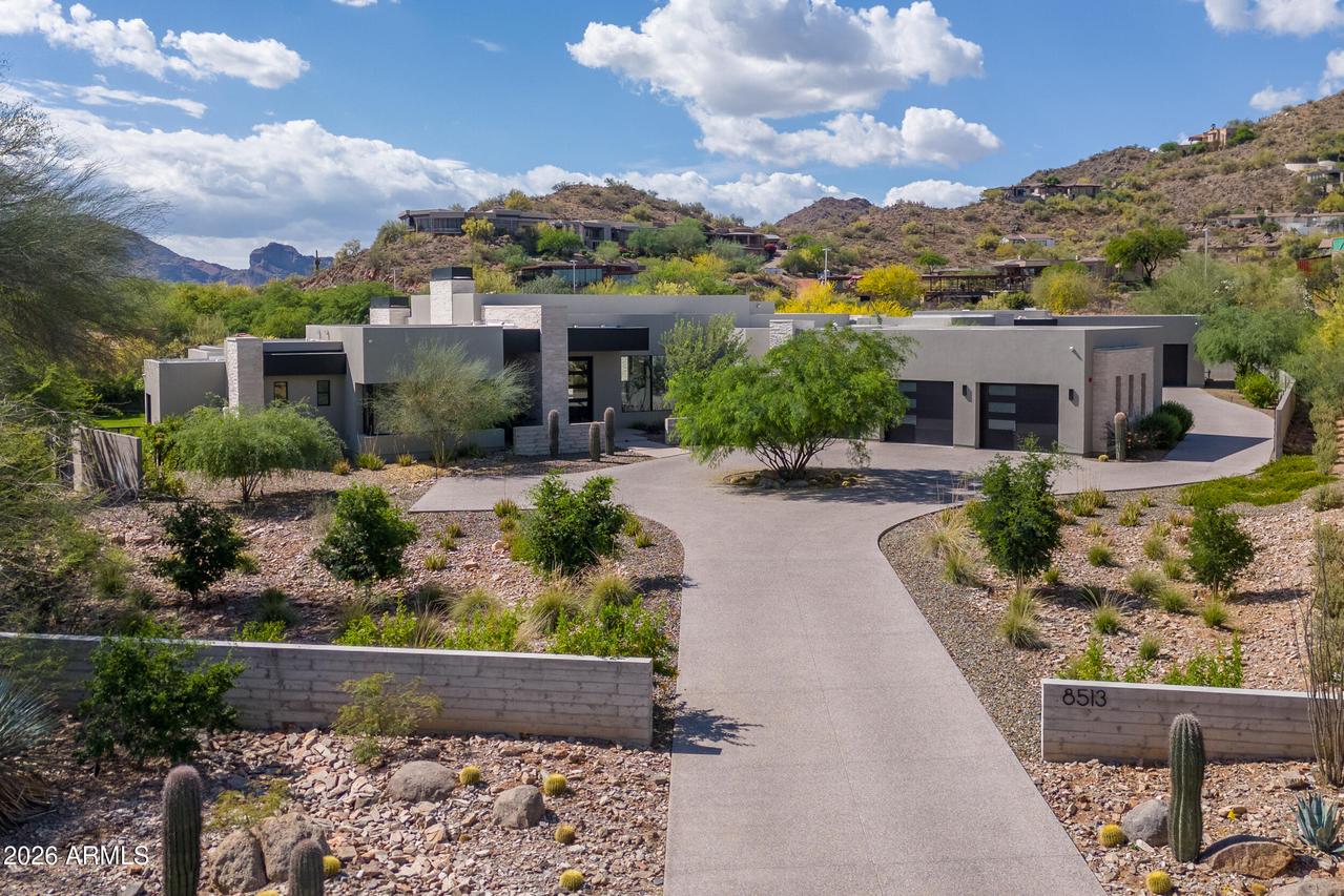 8513 N 48th Pl., Paradise Valley, AZ 85253
