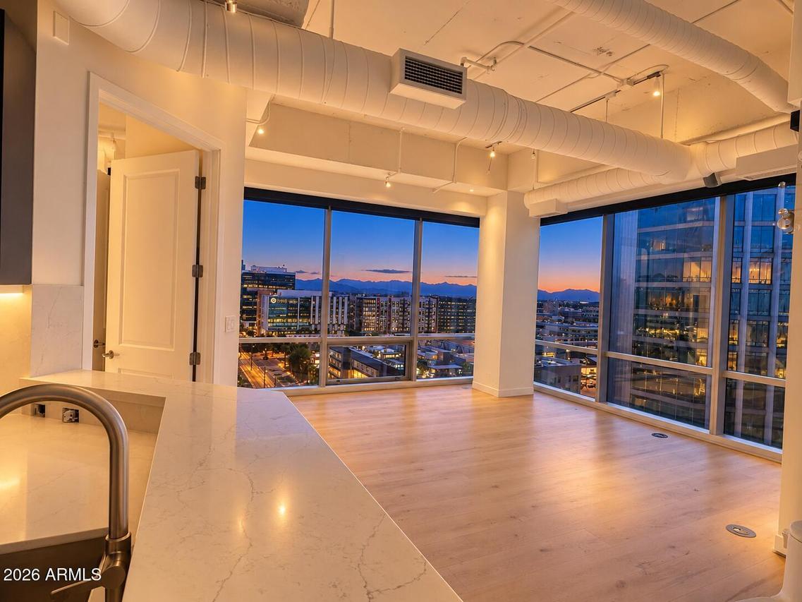 1 E Lexington Ave. #1010, Phoenix, AZ 85012