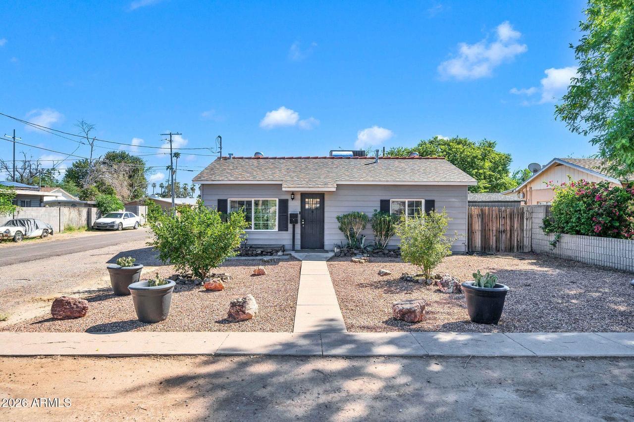 7505 N 60th Ave., Glendale, AZ 85301