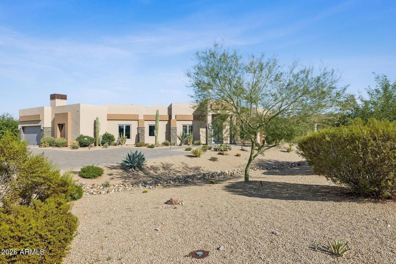 8827 S Santa Elizabeth Dr., Goodyear, AZ 85338