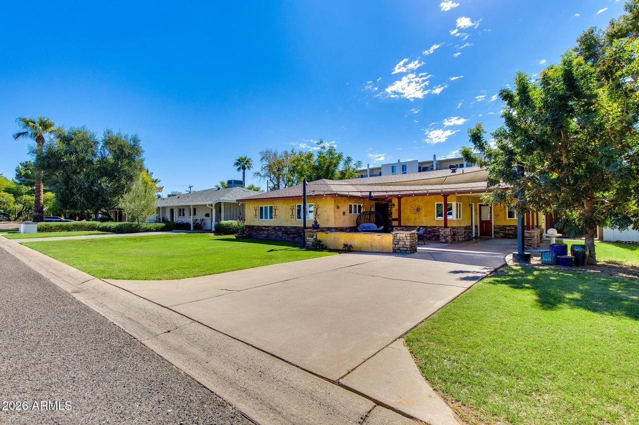 3535 E Meadowbrook Ave., Phoenix, AZ 85018