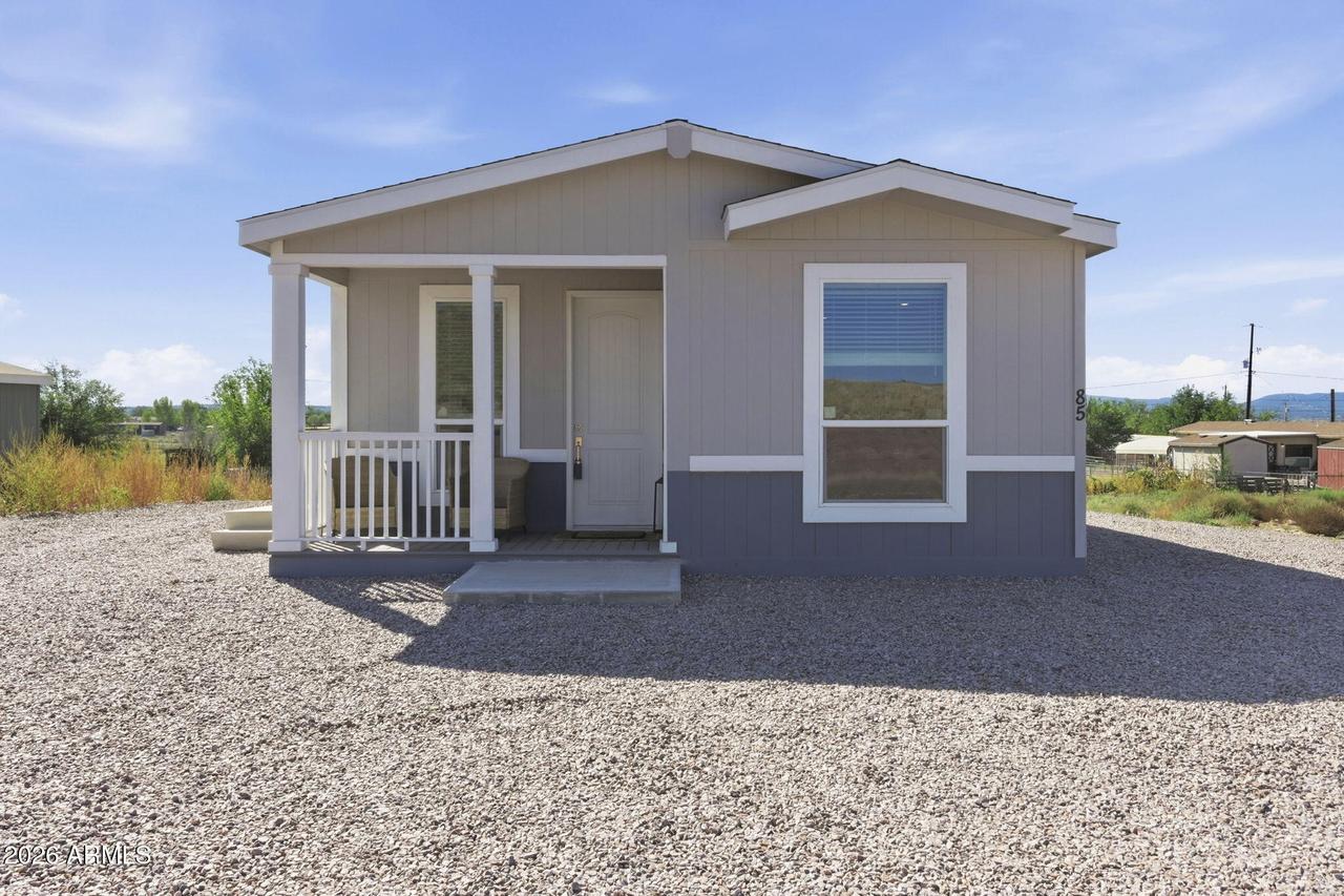 85 E Abra Rd., Paulden, AZ 86334