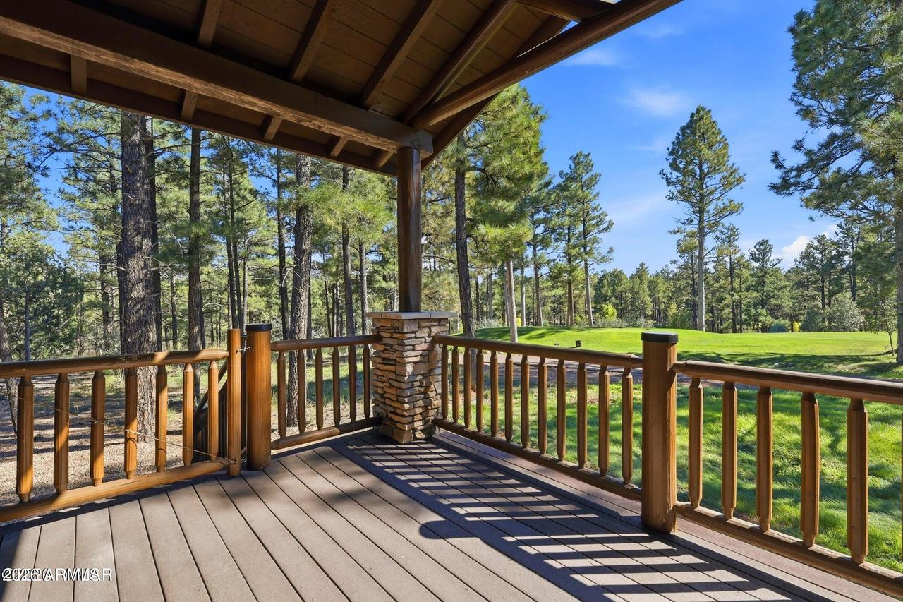 2741 W Villa Loop, Show Low, AZ 85901