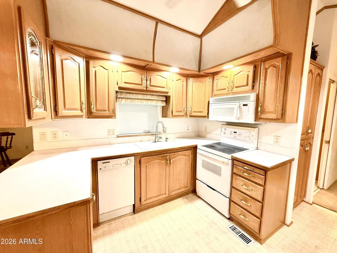 468 Iron Ore Dr., Apache Junction, AZ 85119