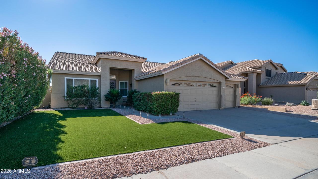 537 W Mountain Vista Dr., Phoenix, AZ 85045