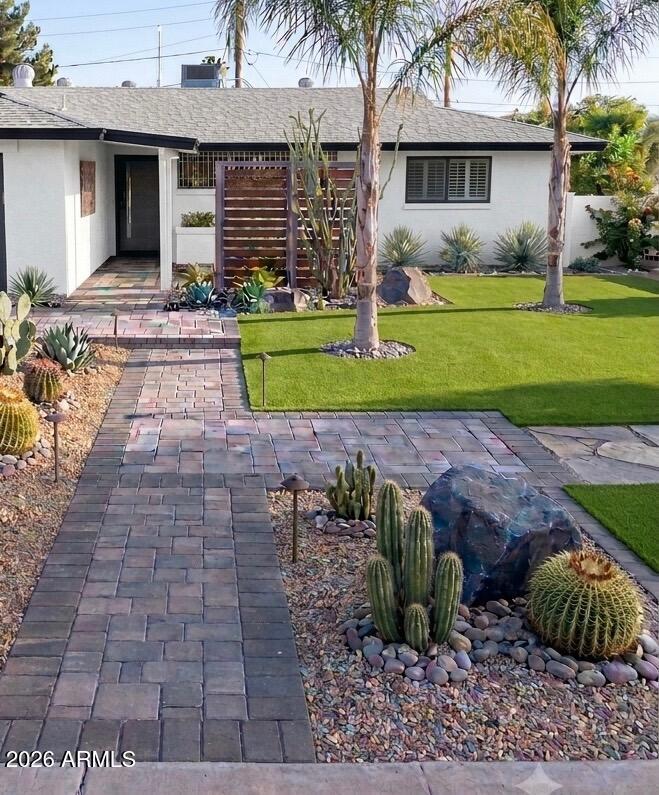 8201 E Malcomb Dr., Scottsdale, AZ 85250