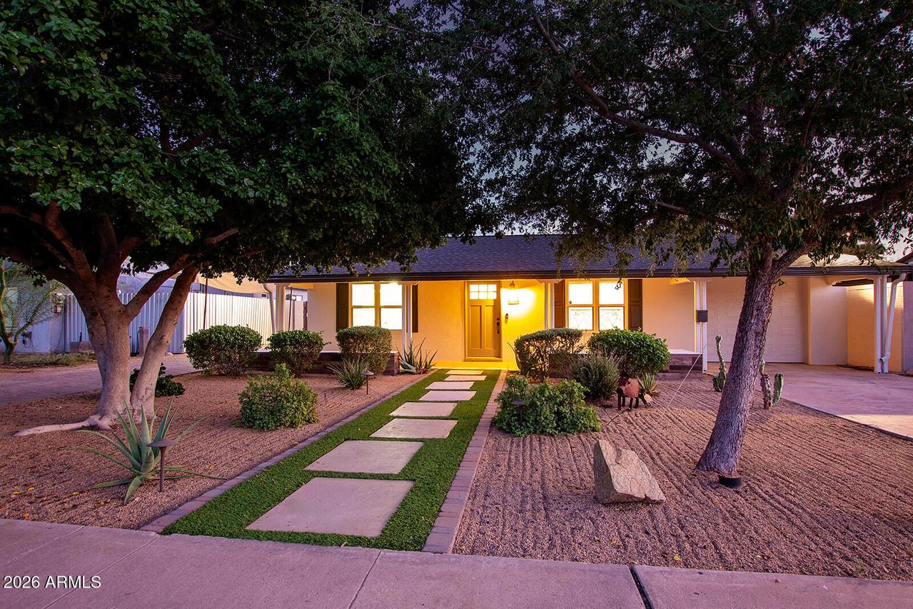 1229 E Oregon Ave., Phoenix, AZ 85014