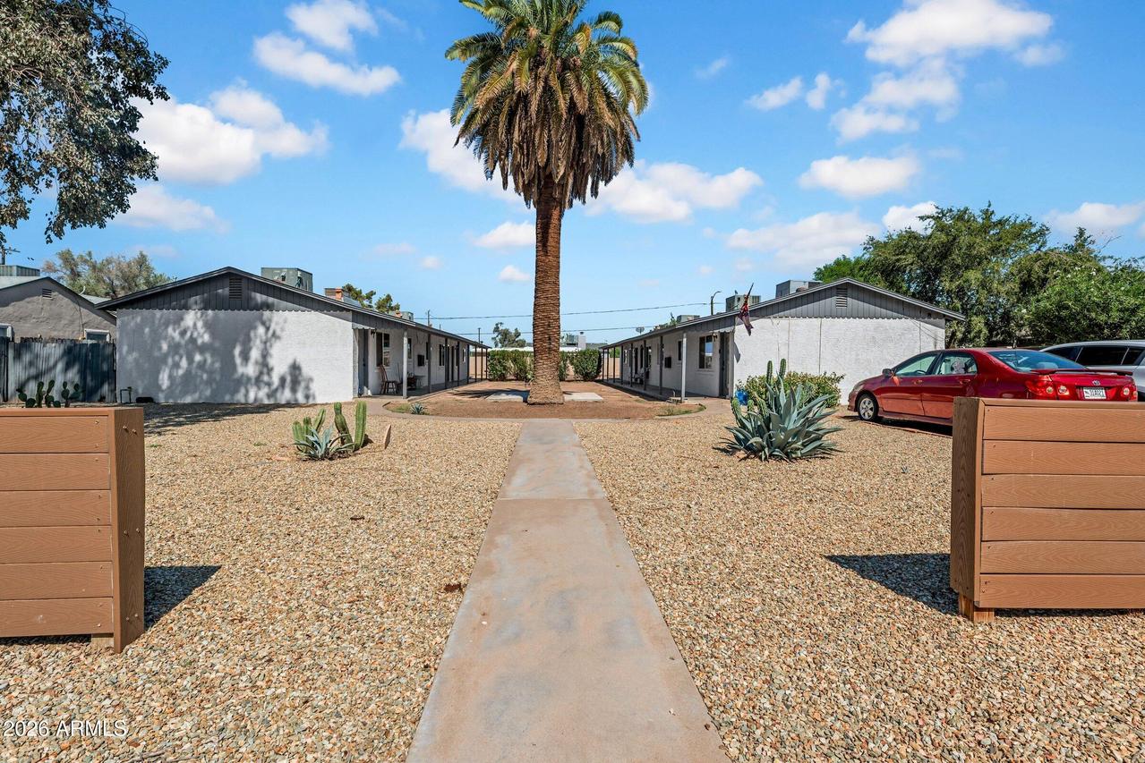 1710 W Glenrosa Ave., Phoenix, AZ 85015
