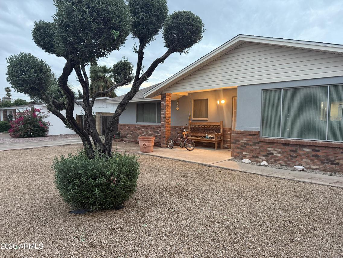3931 E Desert Cove Ave., Phoenix, AZ 85028