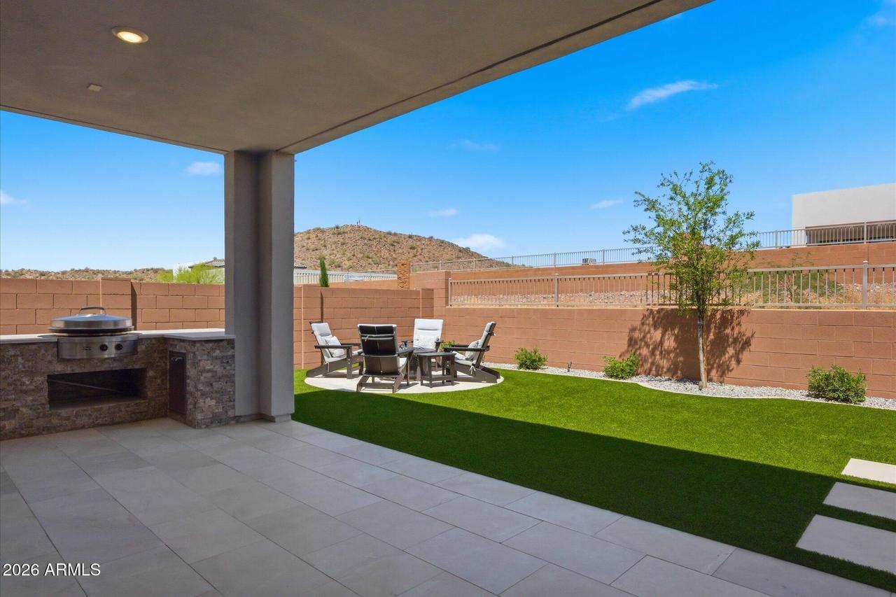 7398 W Bent Tree Dr., Peoria, AZ 85383