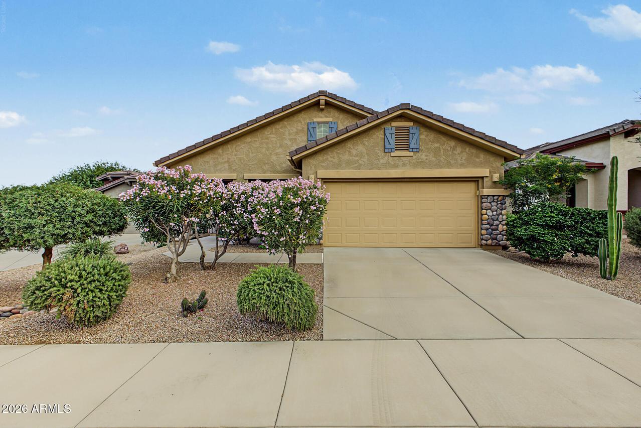 241 W Summit Cir., San Tan Valley, AZ 85143