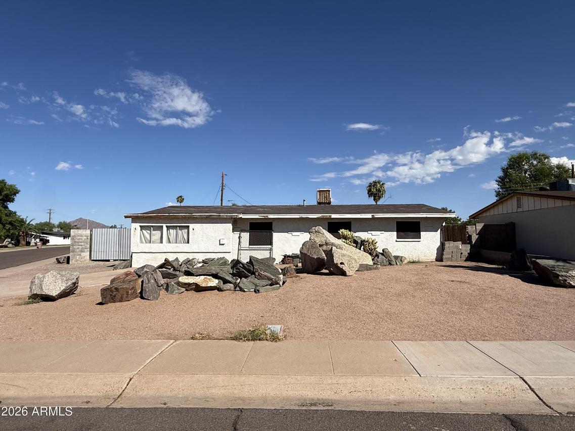 7802 E Garfield St., Scottsdale, AZ 85257