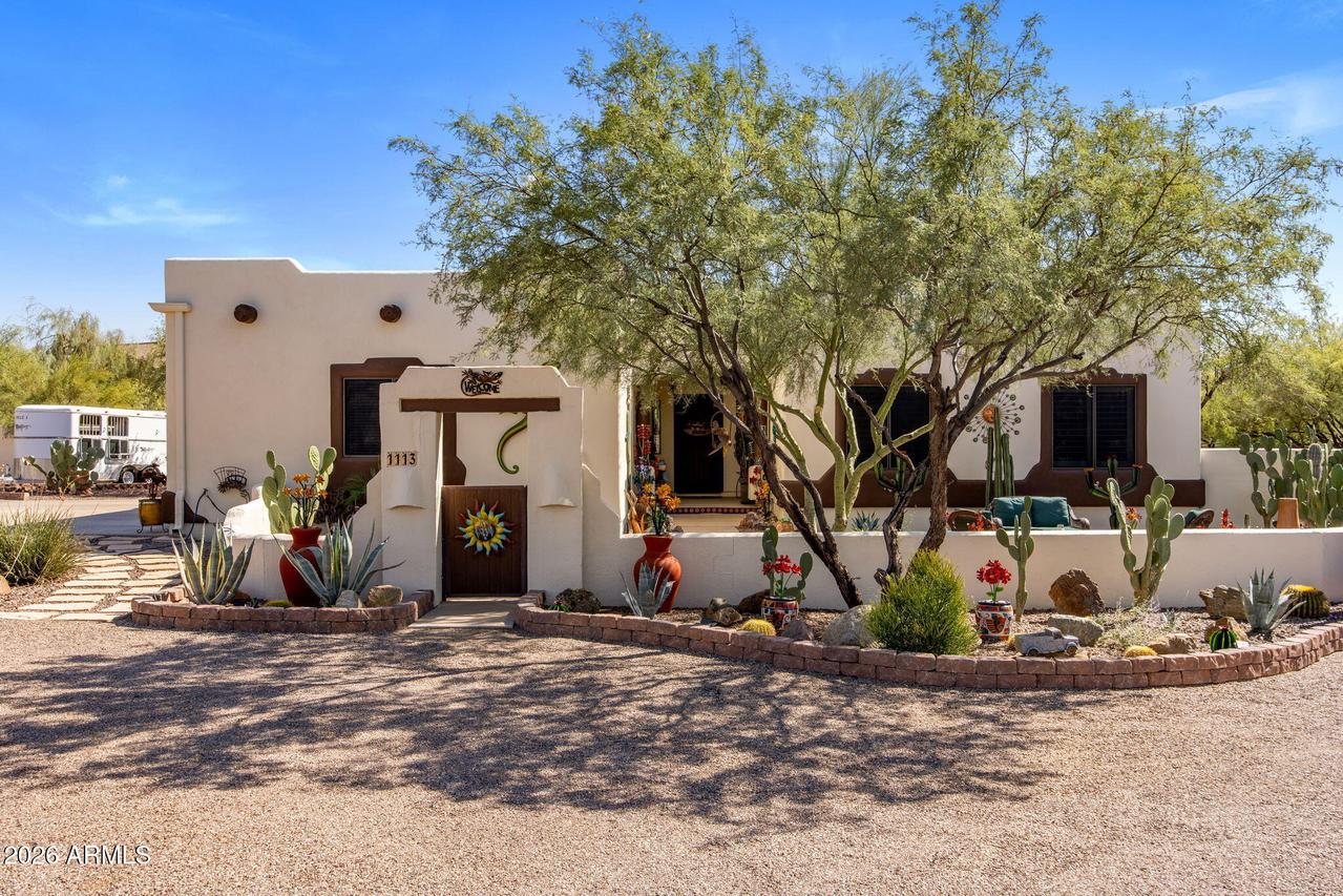 1113 E Johnson Rd., New River, AZ 85087