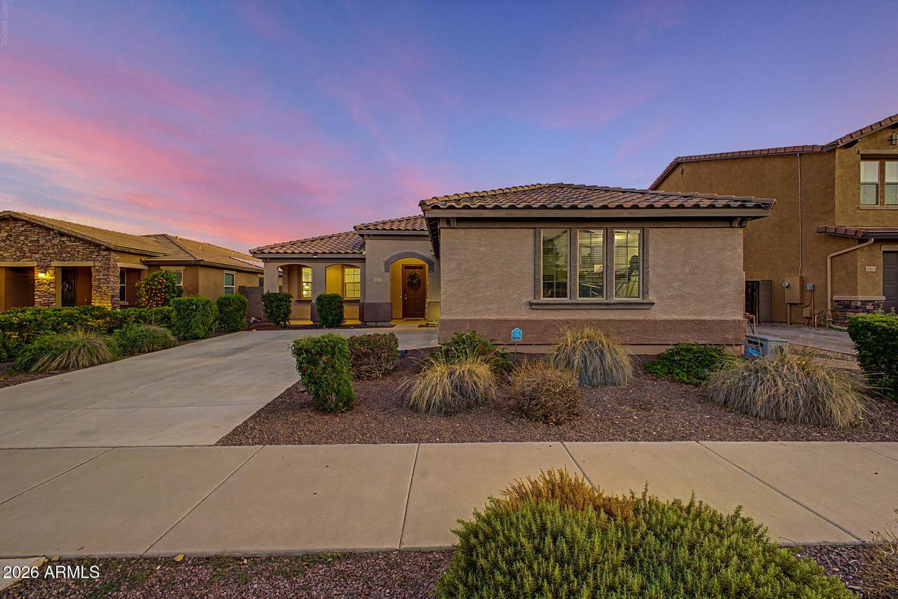 15847 W Shaw Butte Dr., Surprise, AZ 85379